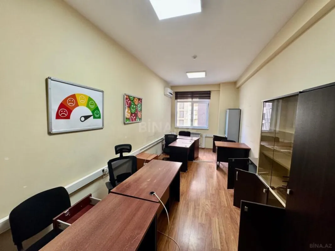 Satılır obyekt 2100 m²