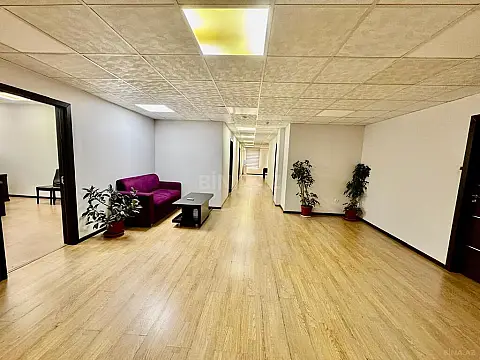 Satılır obyekt 2100 m²