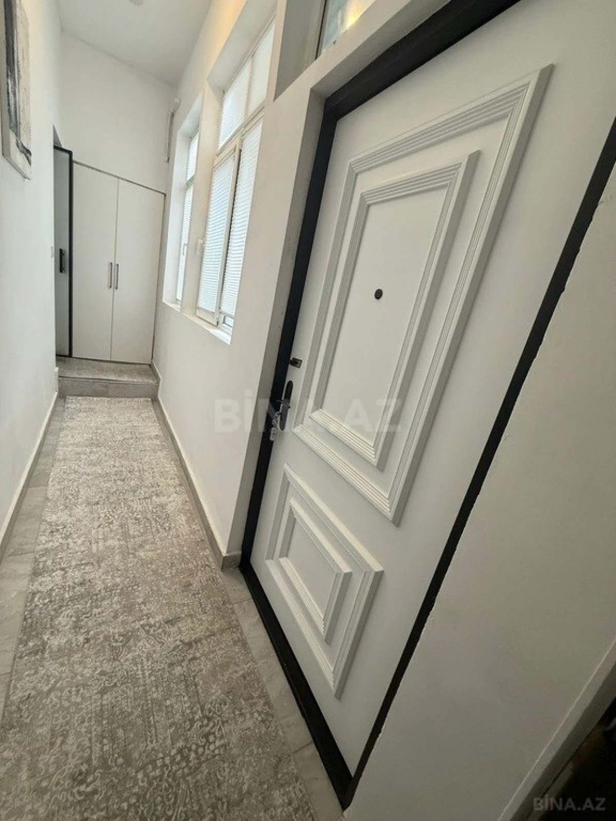 Satılır 3 otaqlı mənzil 110 m²