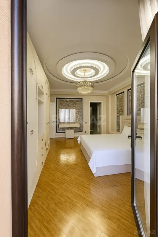 Kirayə verilir 3 otaqlı mənzil 145 m²