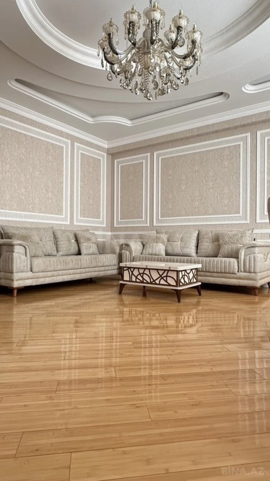 Kirayə verilir 3 otaqlı mənzil 145 m²