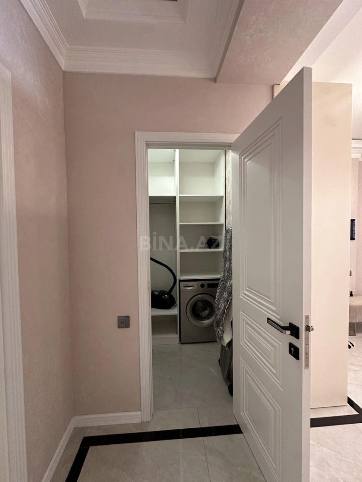 Kirayə verilir 3 otaqlı mənzil 145 m²