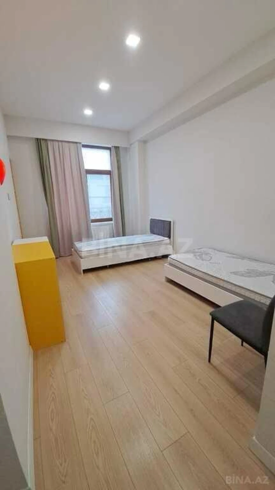 Kirayə verilir 3 otaqlı mənzil 101 m²