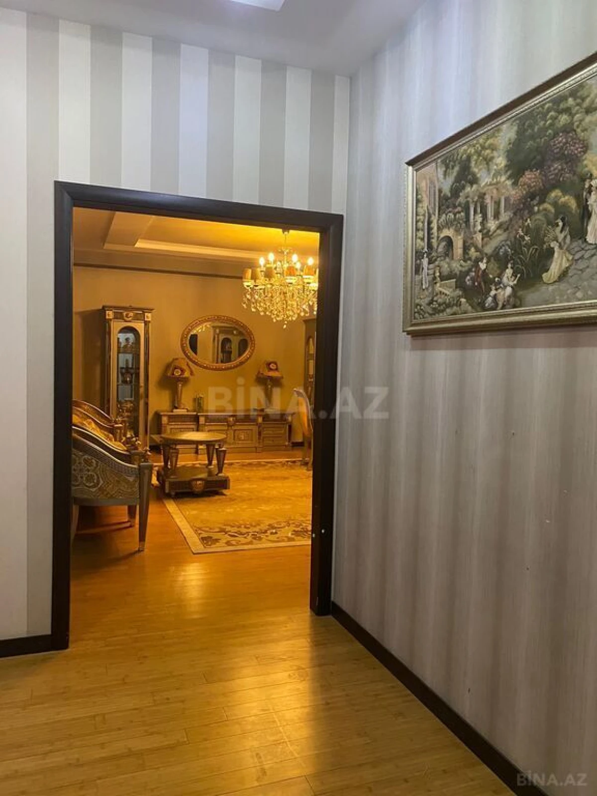 Satılır 3 otaqlı mənzil 116 m²