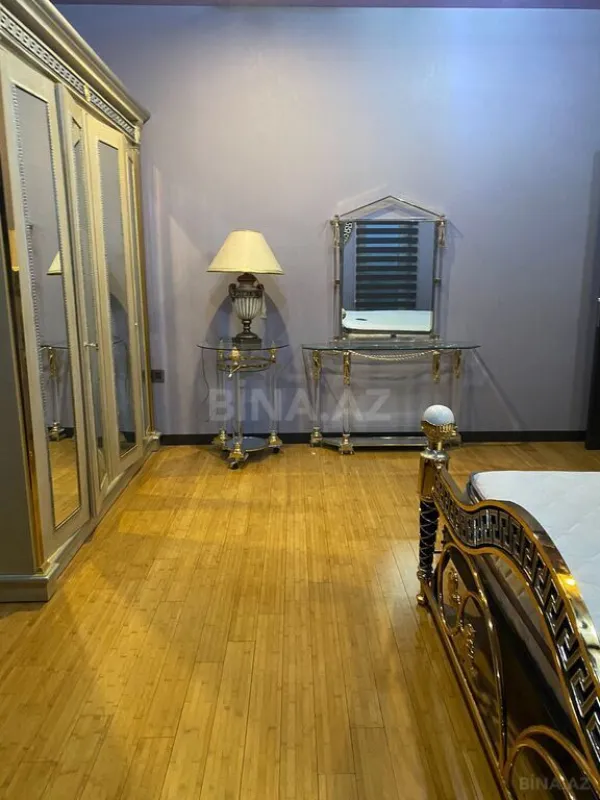 Satılır 3 otaqlı mənzil 116 m²