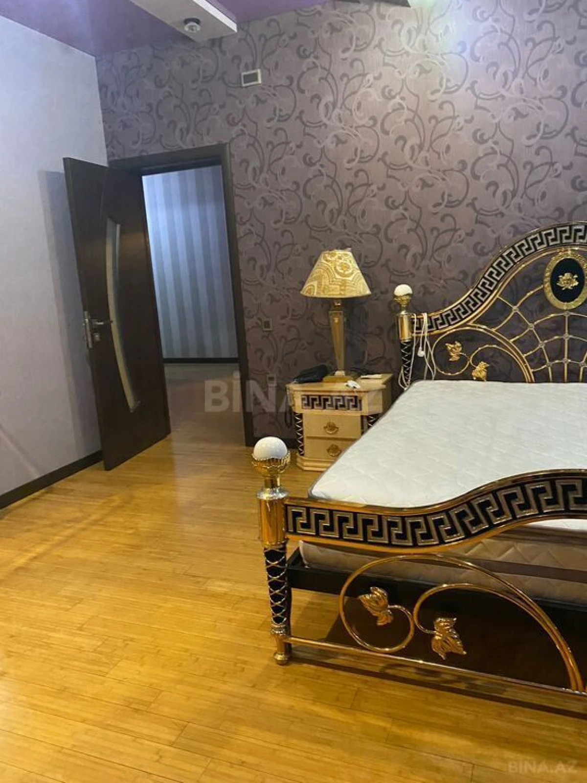 Satılır 3 otaqlı mənzil 116 m²