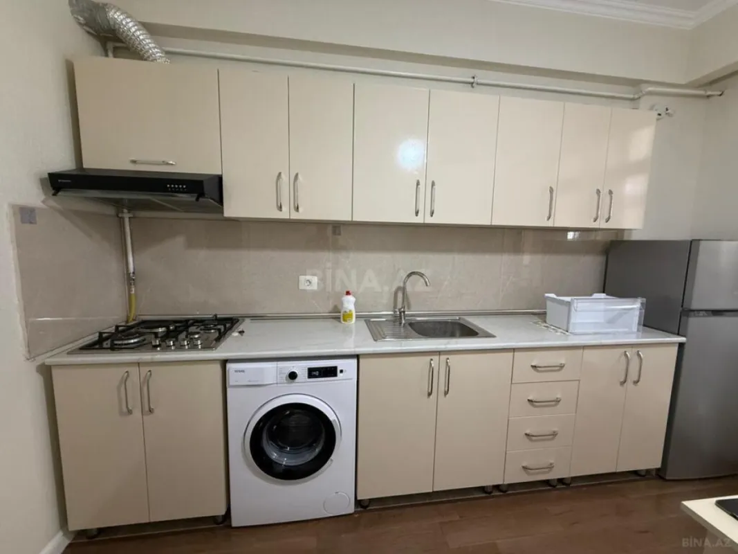 Kirayə verilir 2 otaqlı mənzil 62 m²