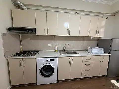 Kirayə verilir 2 otaqlı mənzil 62 m²