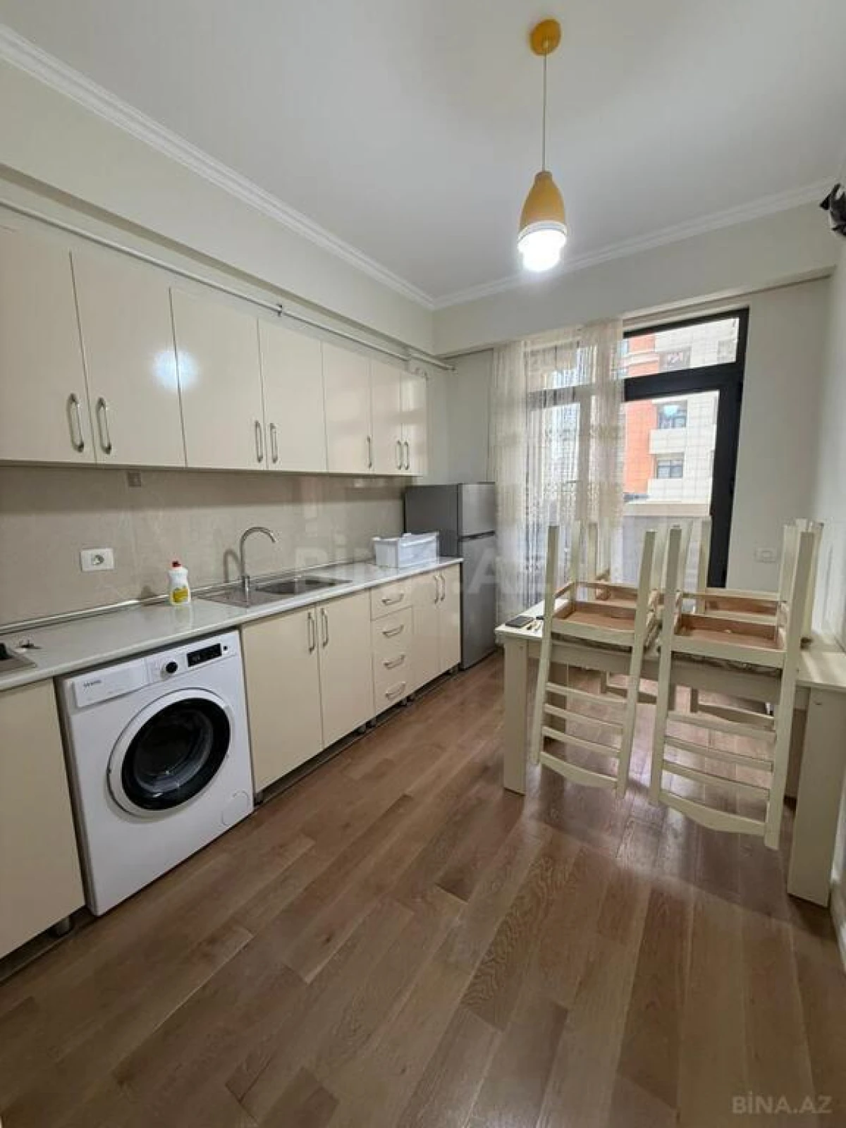 Kirayə verilir 2 otaqlı mənzil 62 m²