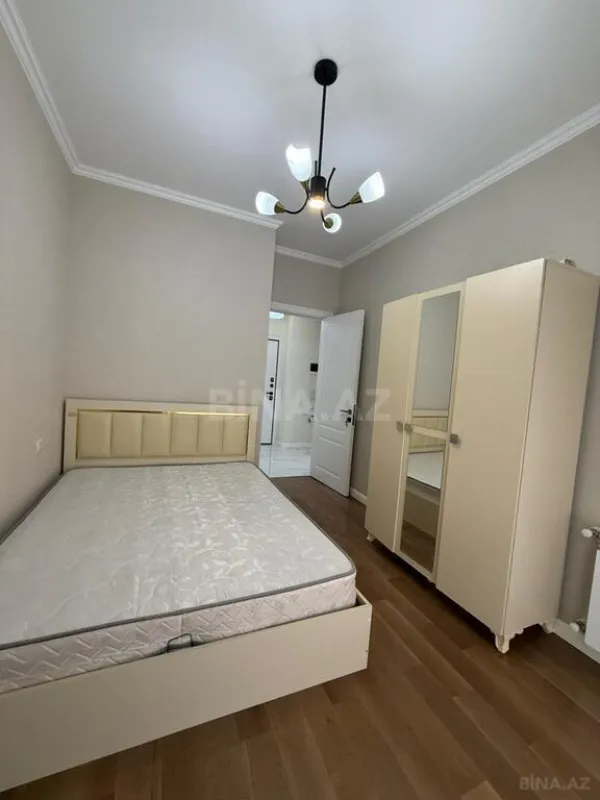 Kirayə verilir 2 otaqlı mənzil 62 m²
