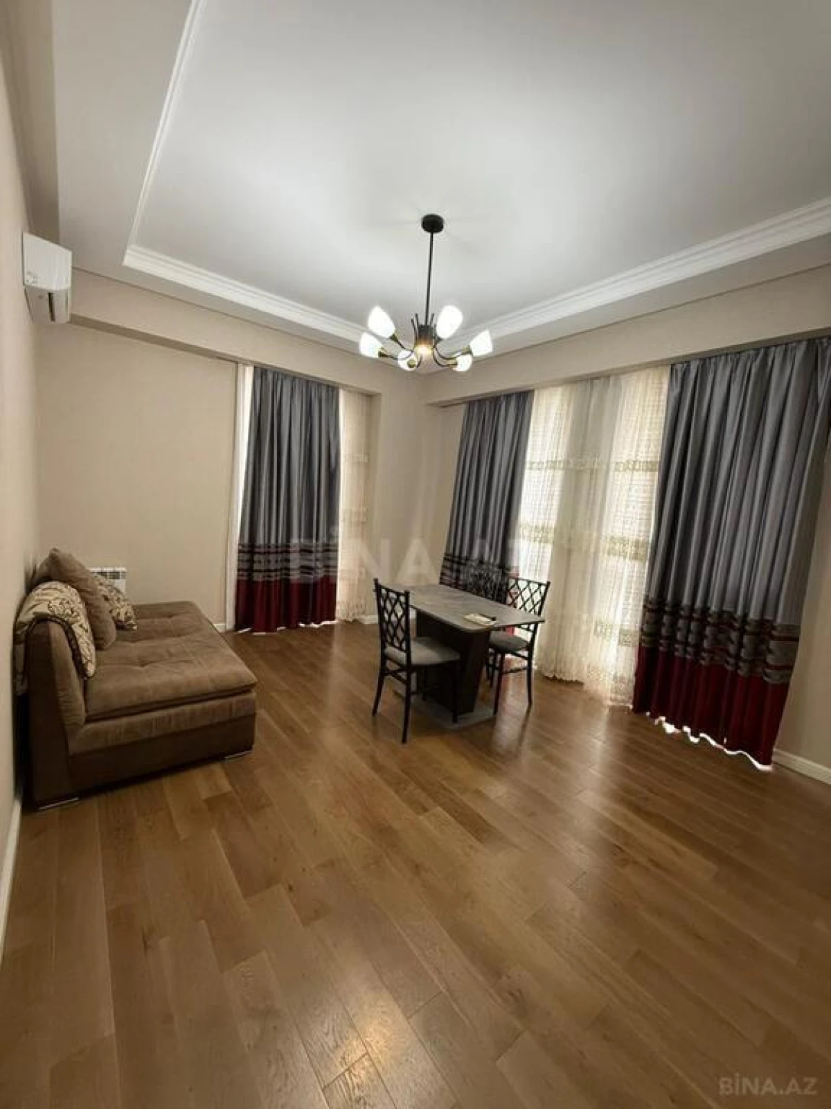 Kirayə verilir 2 otaqlı mənzil 62 m²