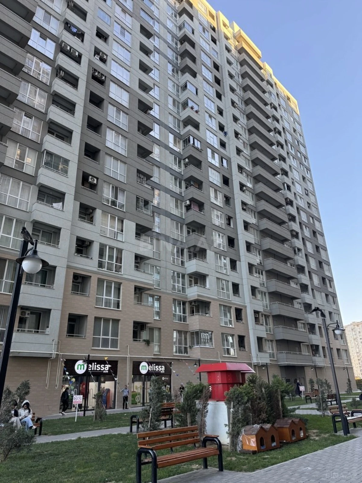 Satılır 2 otaqlı mənzil 70 m²