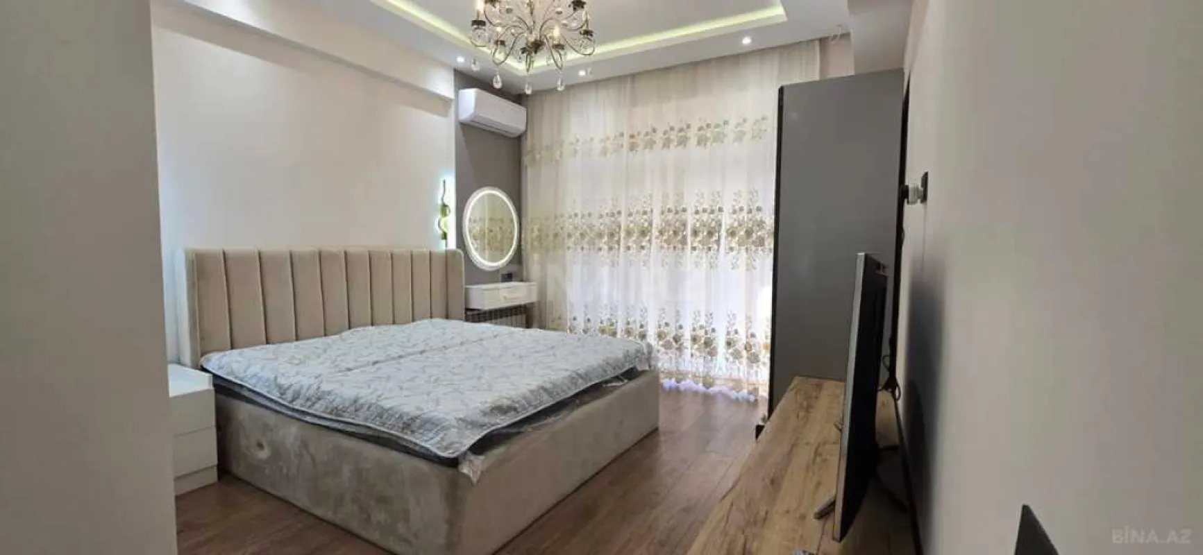 Kirayə verilir 4 otaqlı mənzil 165 m²