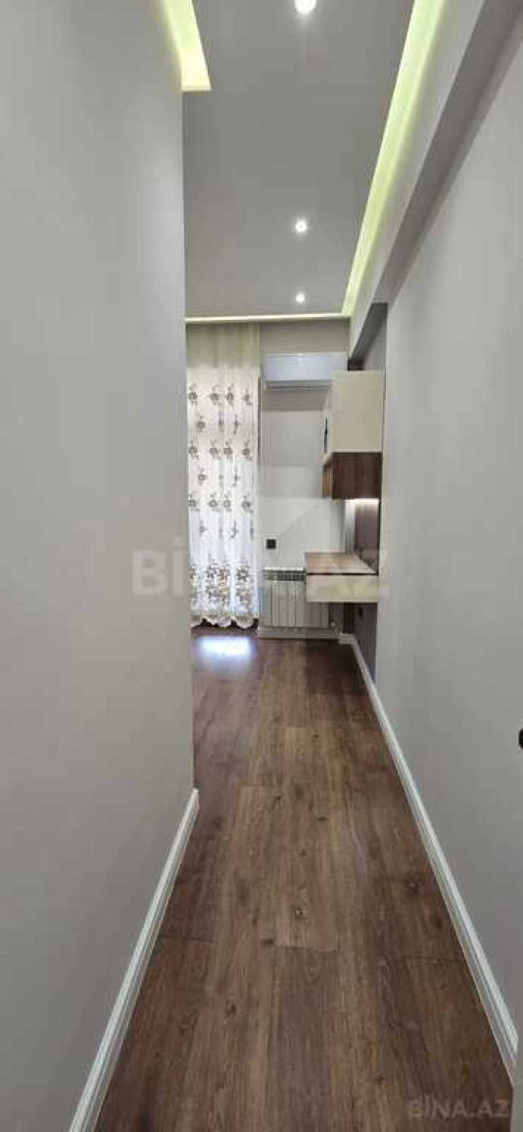 Kirayə verilir 4 otaqlı mənzil 165 m²
