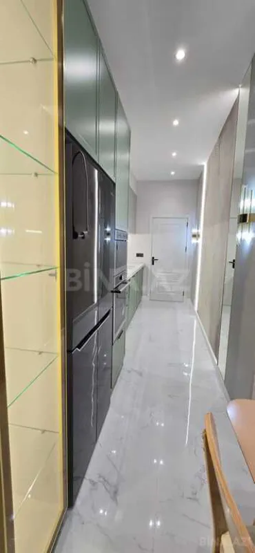 Kirayə verilir 4 otaqlı mənzil 165 m²