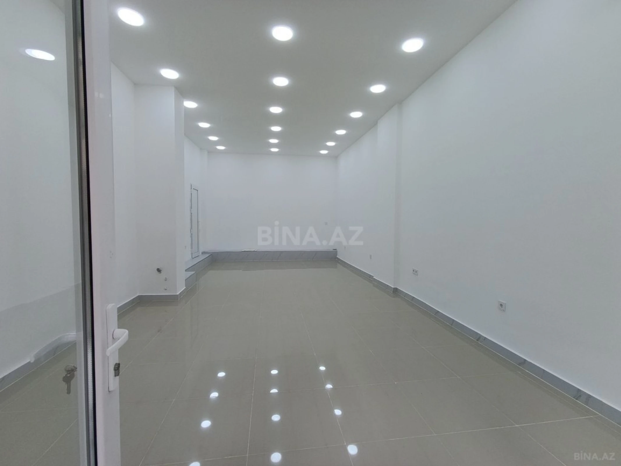 Satılır obyekt 60 m²