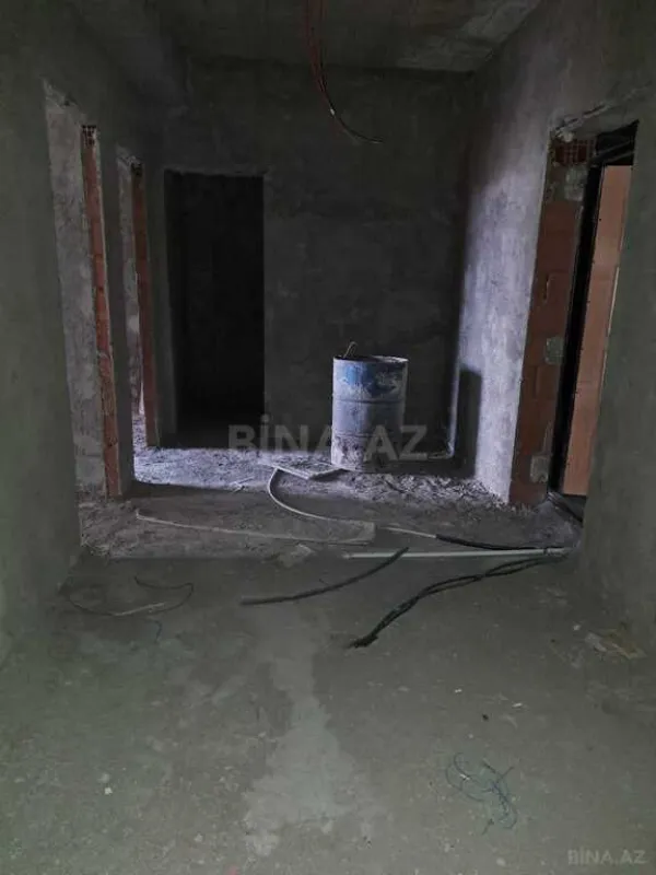 Satılır 3 otaqlı mənzil 134.5 m²