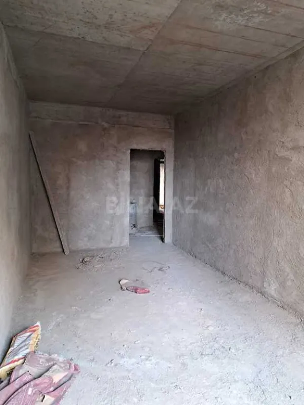 Satılır 3 otaqlı mənzil 134.5 m²