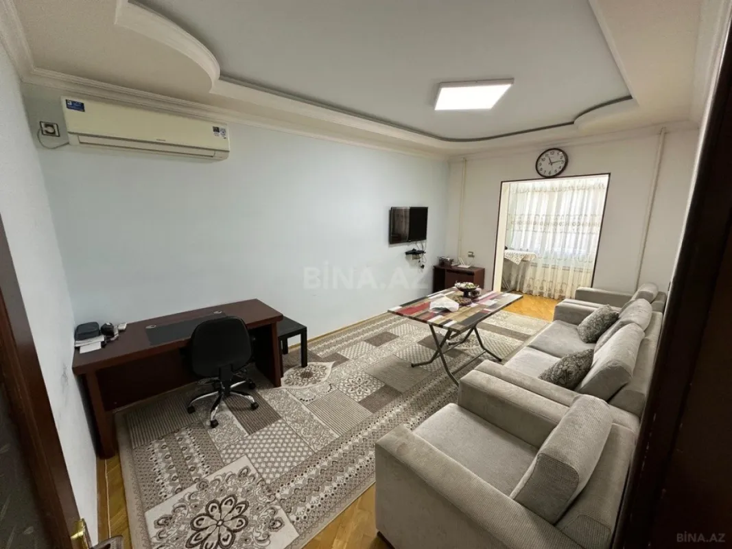 Satılır 2 otaqlı mənzil 65 m²