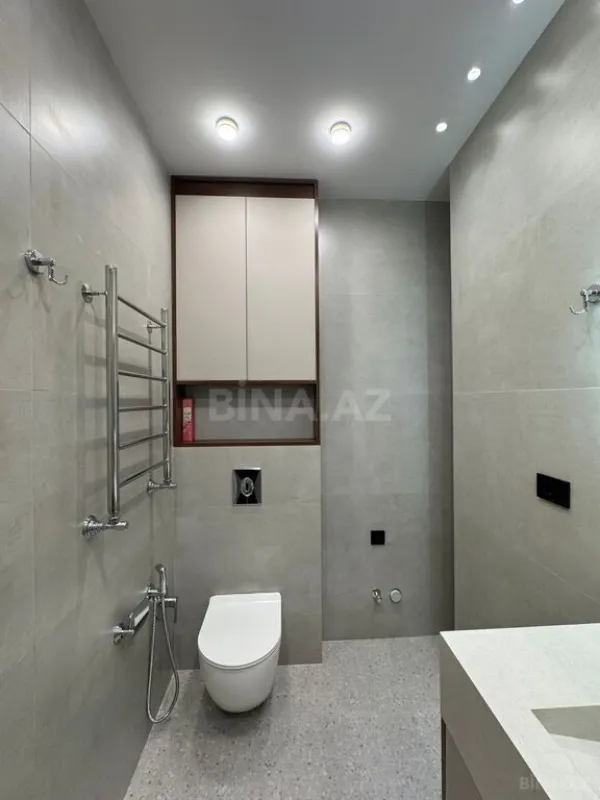 Kirayə verilir 3 otaqlı mənzil 135 m²