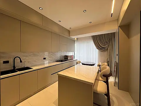 Kirayə verilir 3 otaqlı mənzil 135 m²