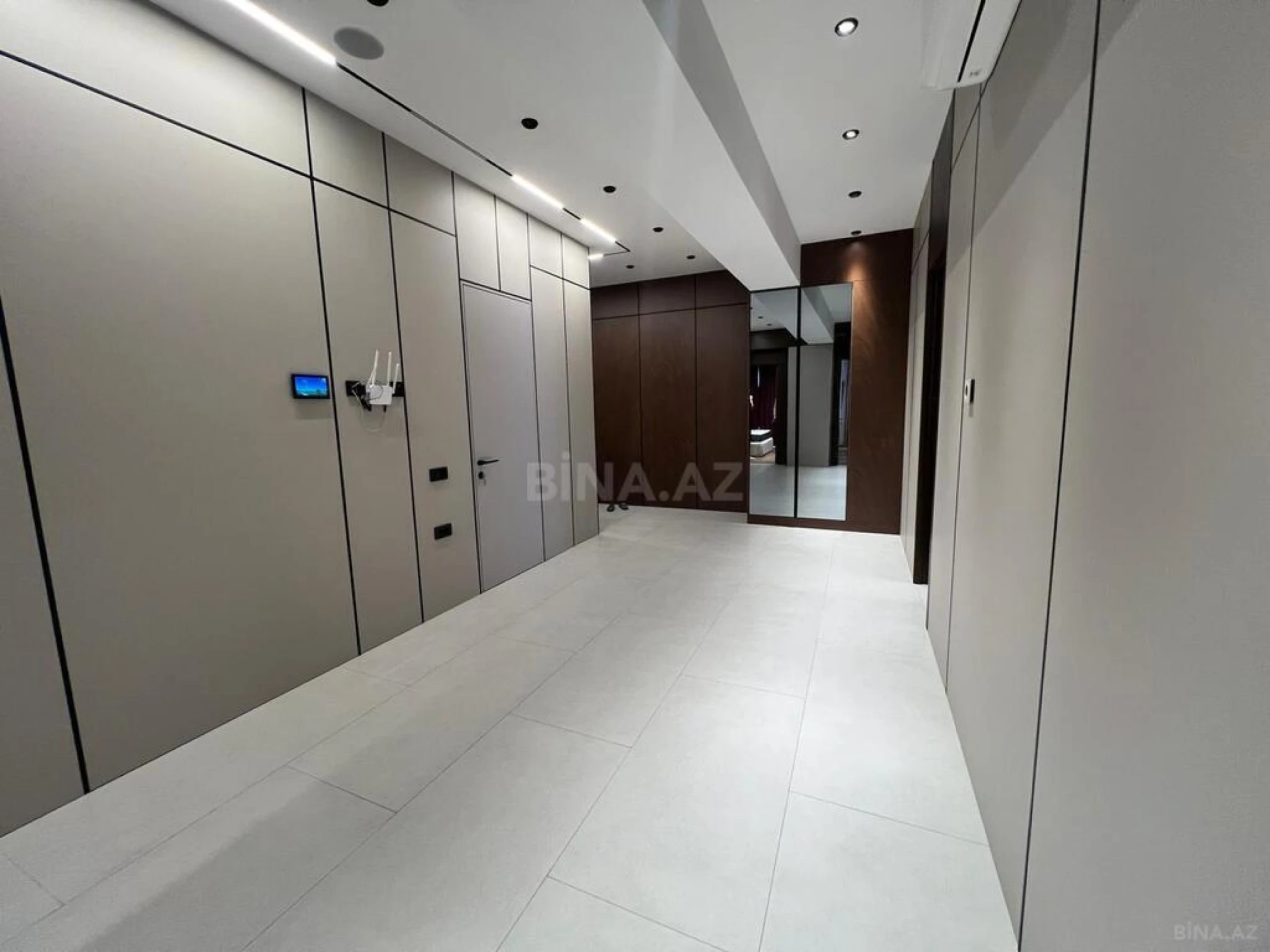 Kirayə verilir 3 otaqlı mənzil 135 m²