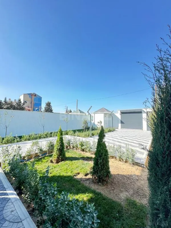 Satılır 4 otaqlı həyət evi 160 m²