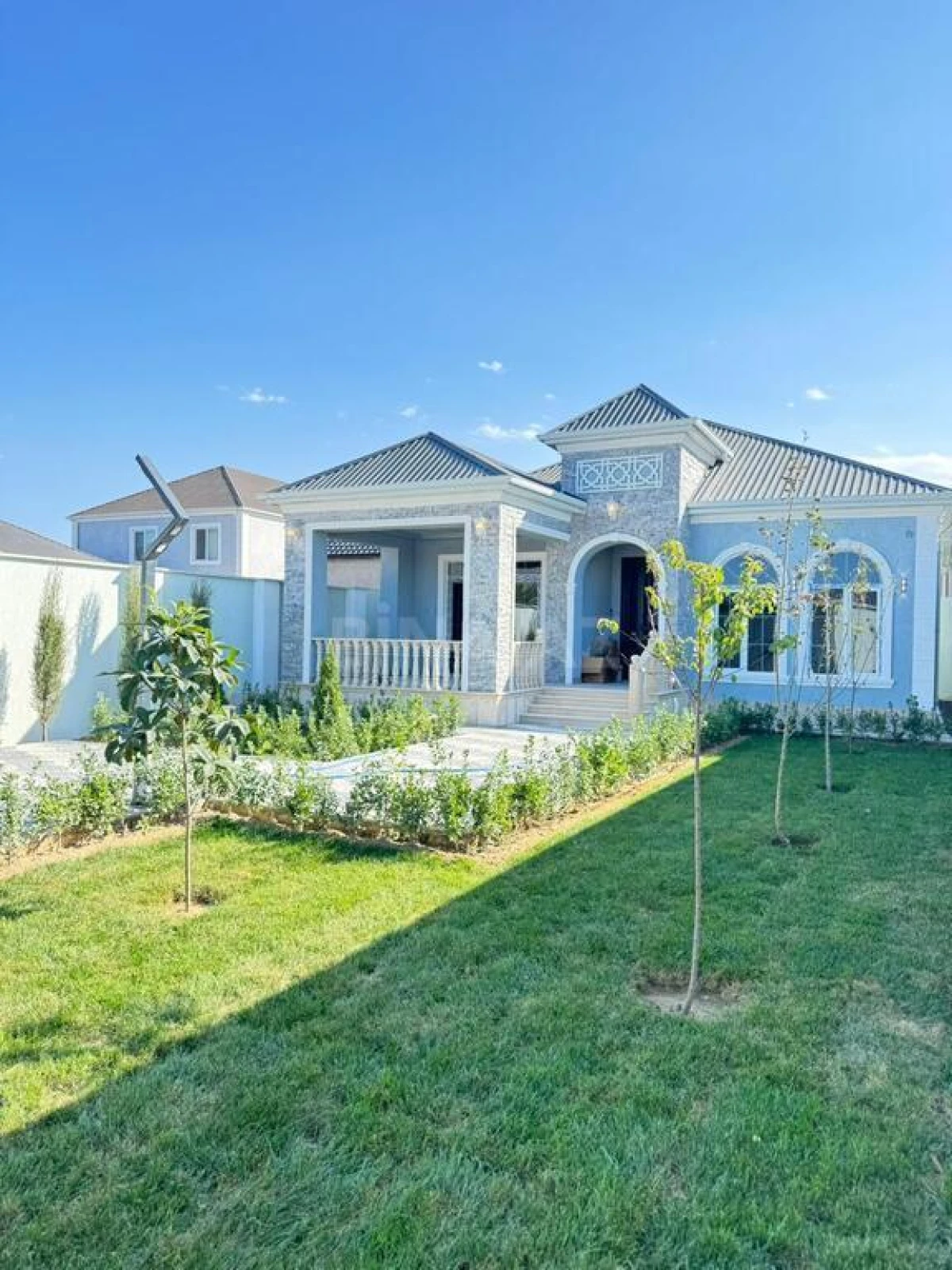 Satılır 4 otaqlı həyət evi 160 m²