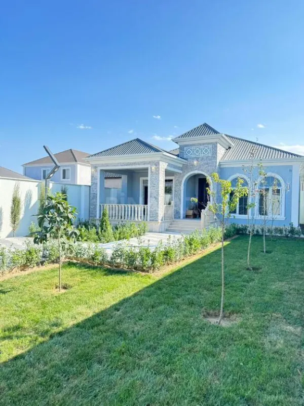 Satılır 4 otaqlı həyət evi 160 m²