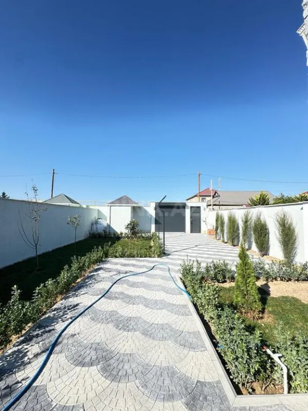 Satılır 4 otaqlı həyət evi 160 m²