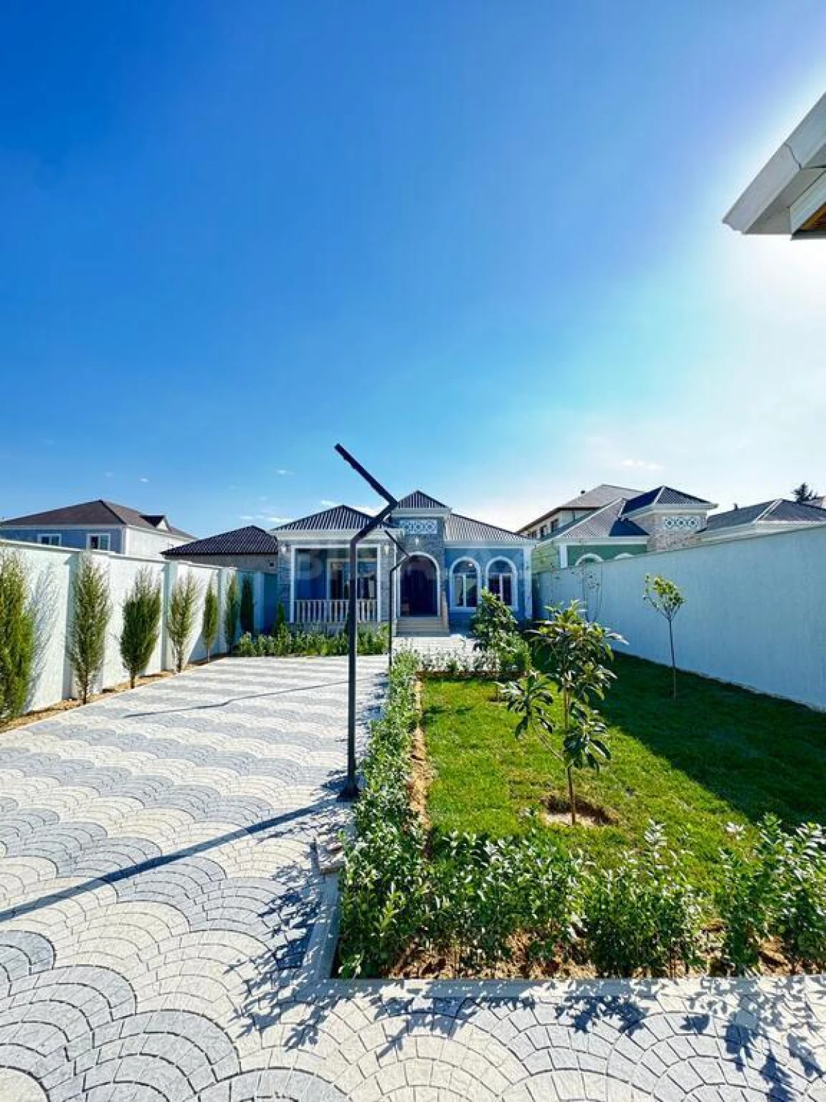 Satılır 4 otaqlı həyət evi 160 m²