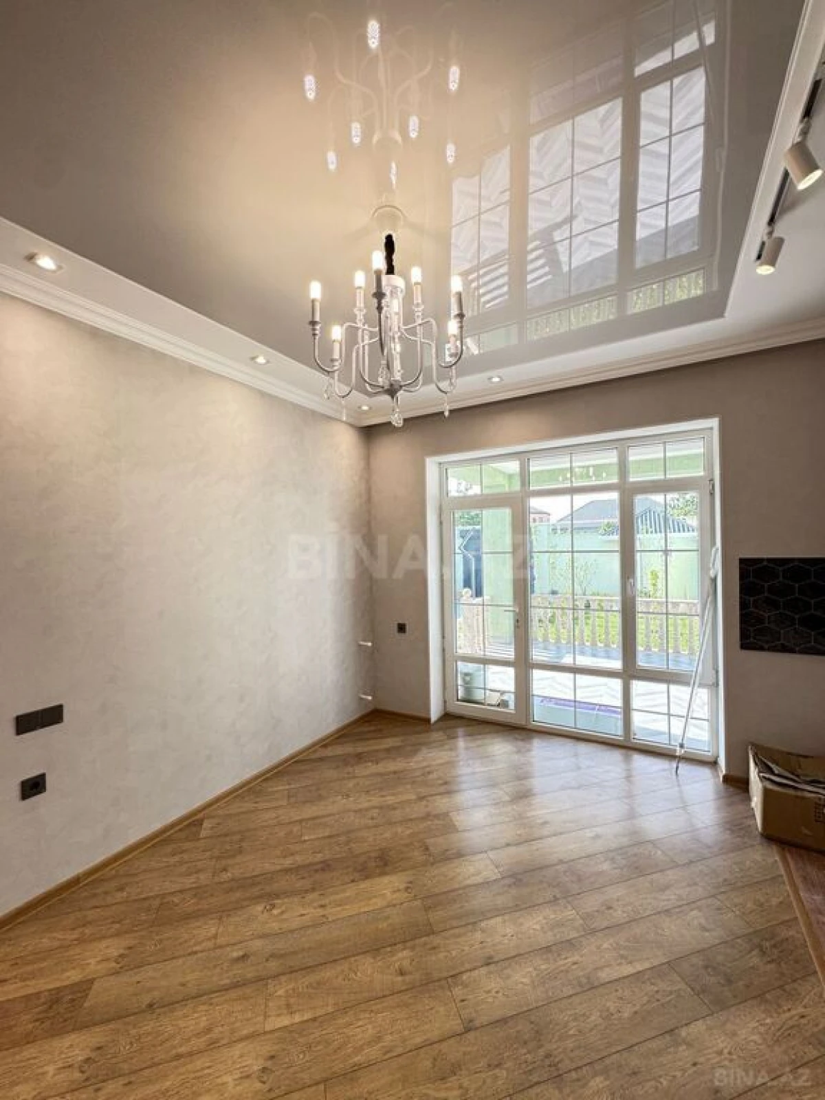 Satılır 4 otaqlı həyət evi 160 m²