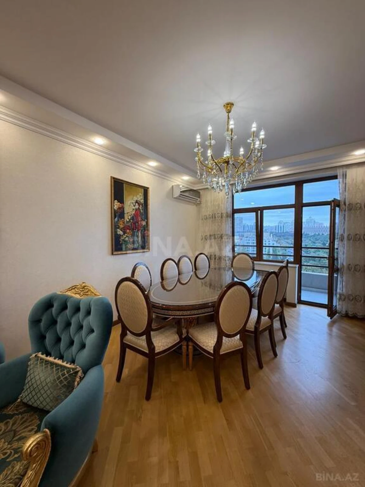 Satılır 3 otaqlı mənzil 101 m²