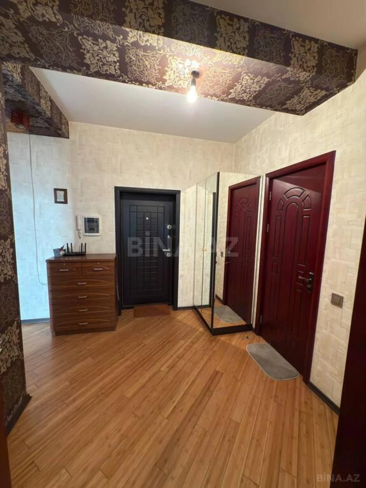 Satılır 3 otaqlı mənzil 100 m²