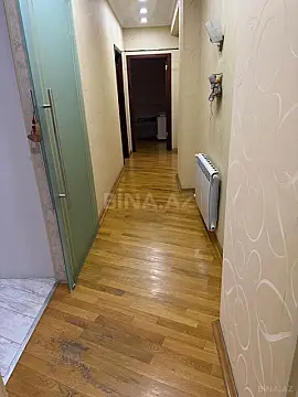 Satılır 4 otaqlı mənzil 125 m²