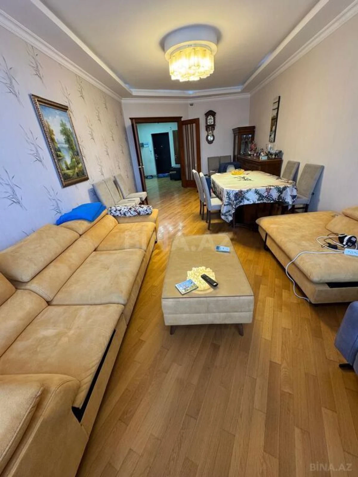 Satılır 4 otaqlı mənzil 125 m²