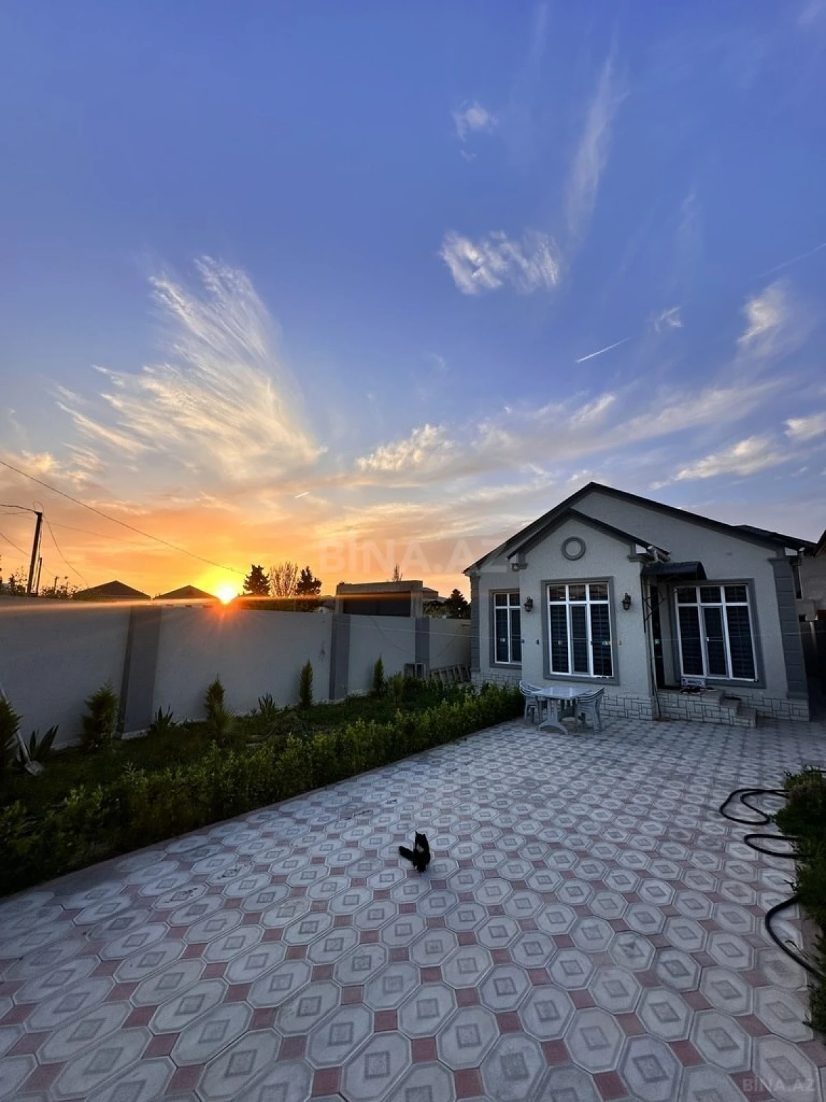 Satılır 3 otaqlı həyət evi 100 m²