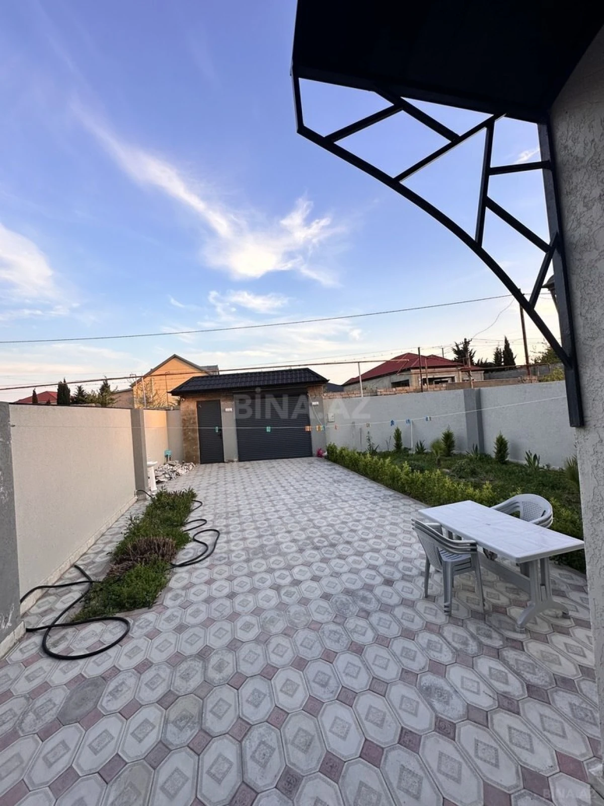 Satılır 3 otaqlı həyət evi 100 m²