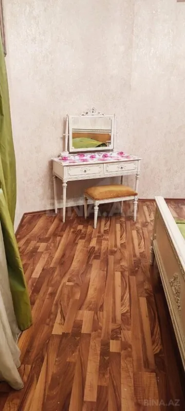 Kirayə verilir 2 otaqlı mənzil 94 m²