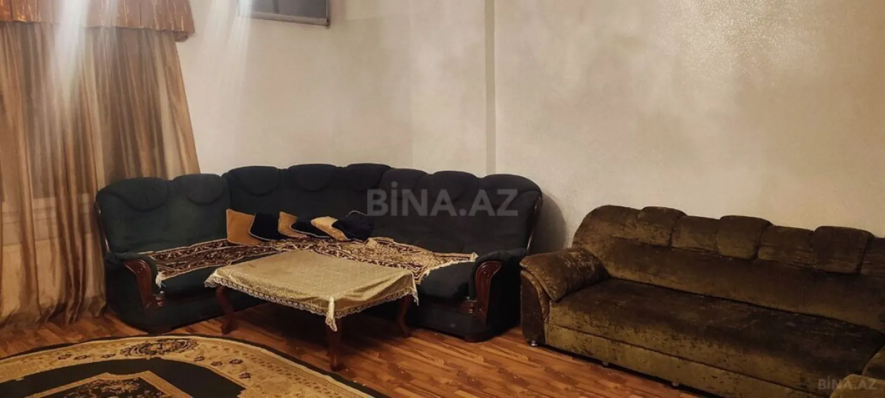 Kirayə verilir 2 otaqlı mənzil 94 m²