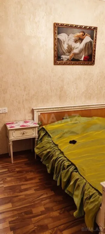 Kirayə verilir 2 otaqlı mənzil 94 m²