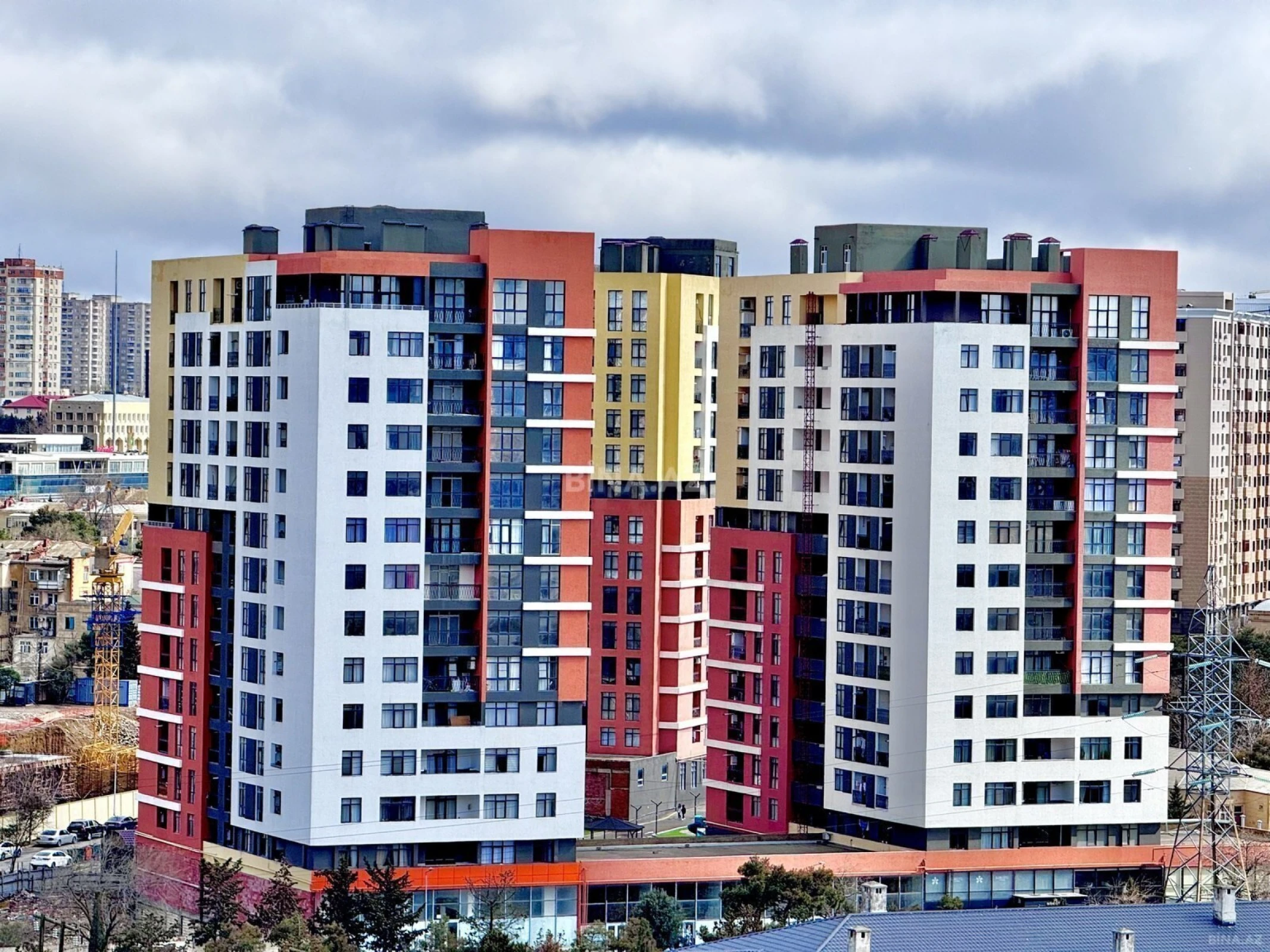 Satılır 2 otaqlı mənzil 60 m²