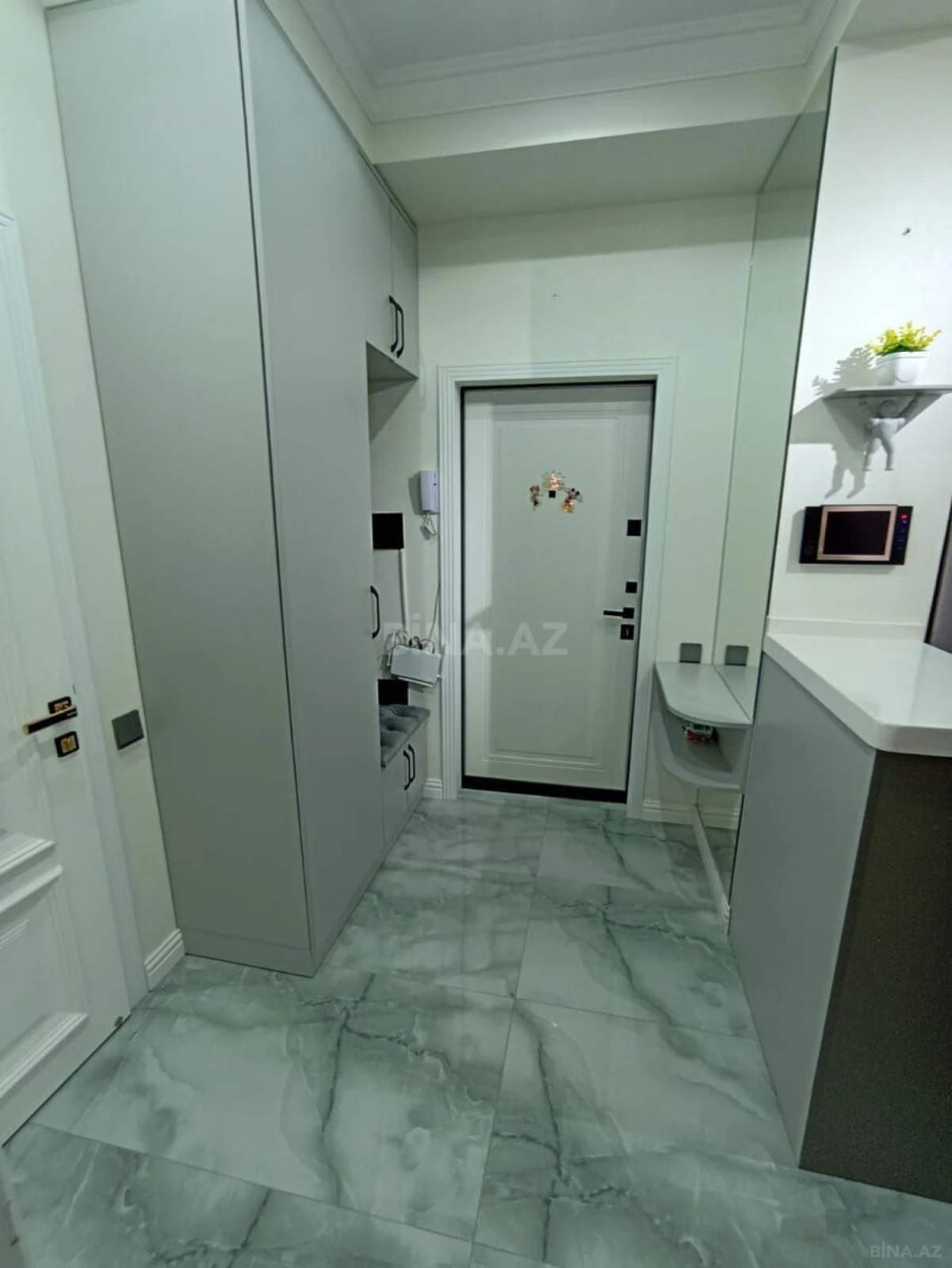 Satılır 2 otaqlı mənzil 60 m²