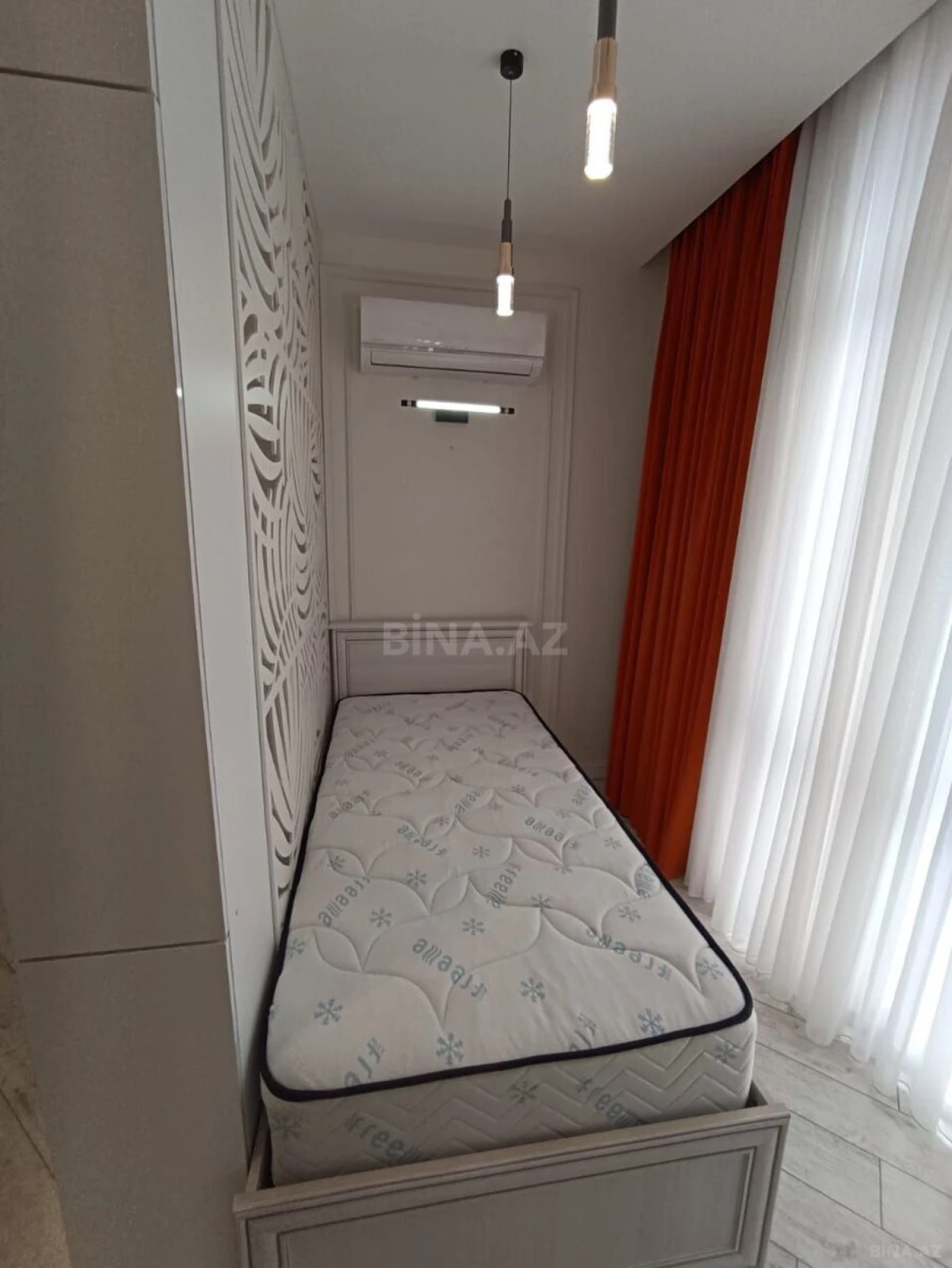 Satılır 2 otaqlı mənzil 60 m²