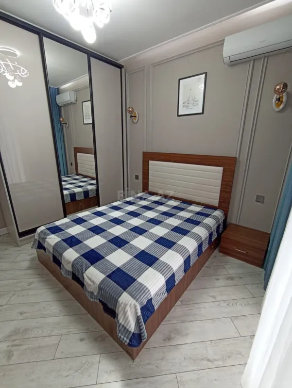 Satılır 2 otaqlı mənzil 60 m²