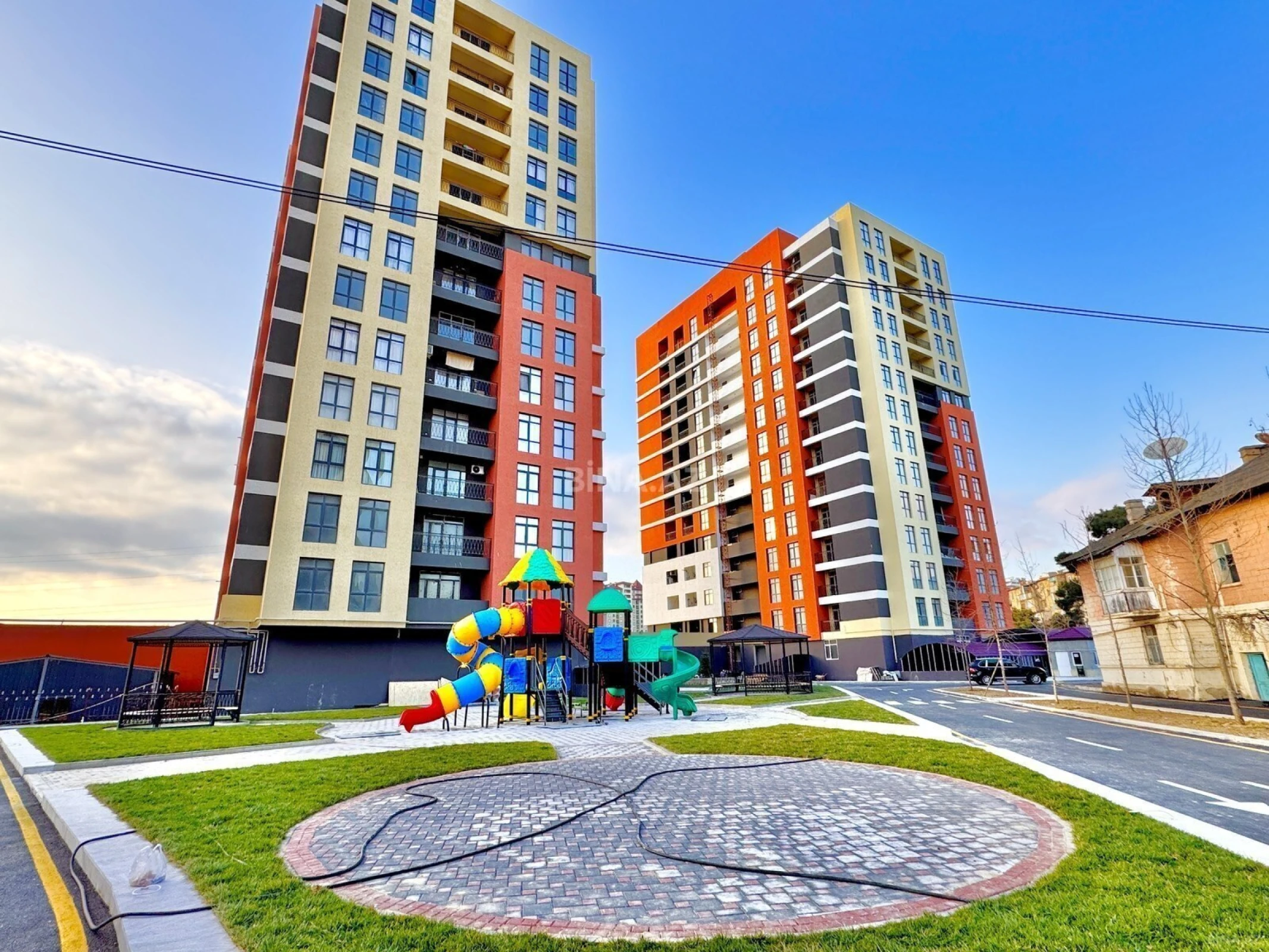 Satılır 2 otaqlı mənzil 60 m²