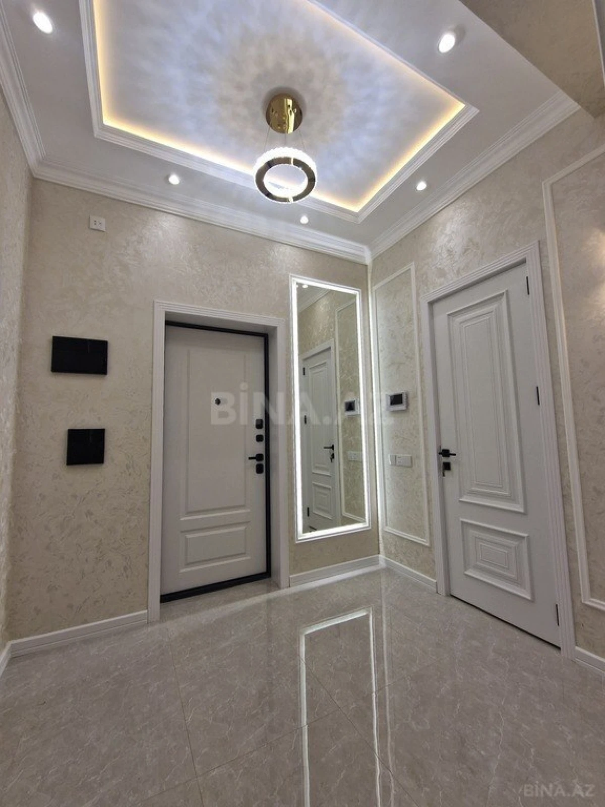 Satılır 2 otaqlı mənzil 61 m²