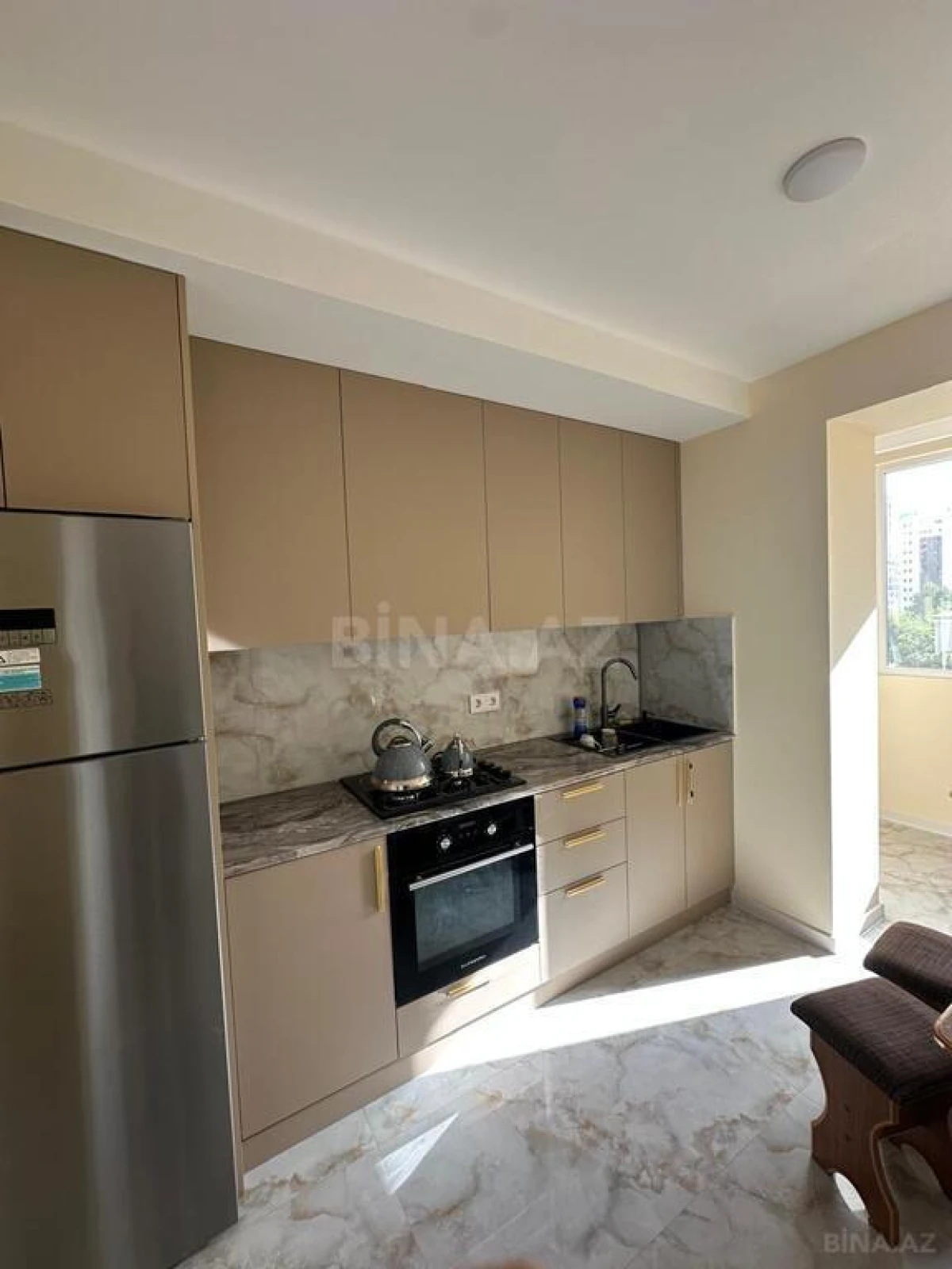 Kirayə verilir 3 otaqlı mənzil 100 m²