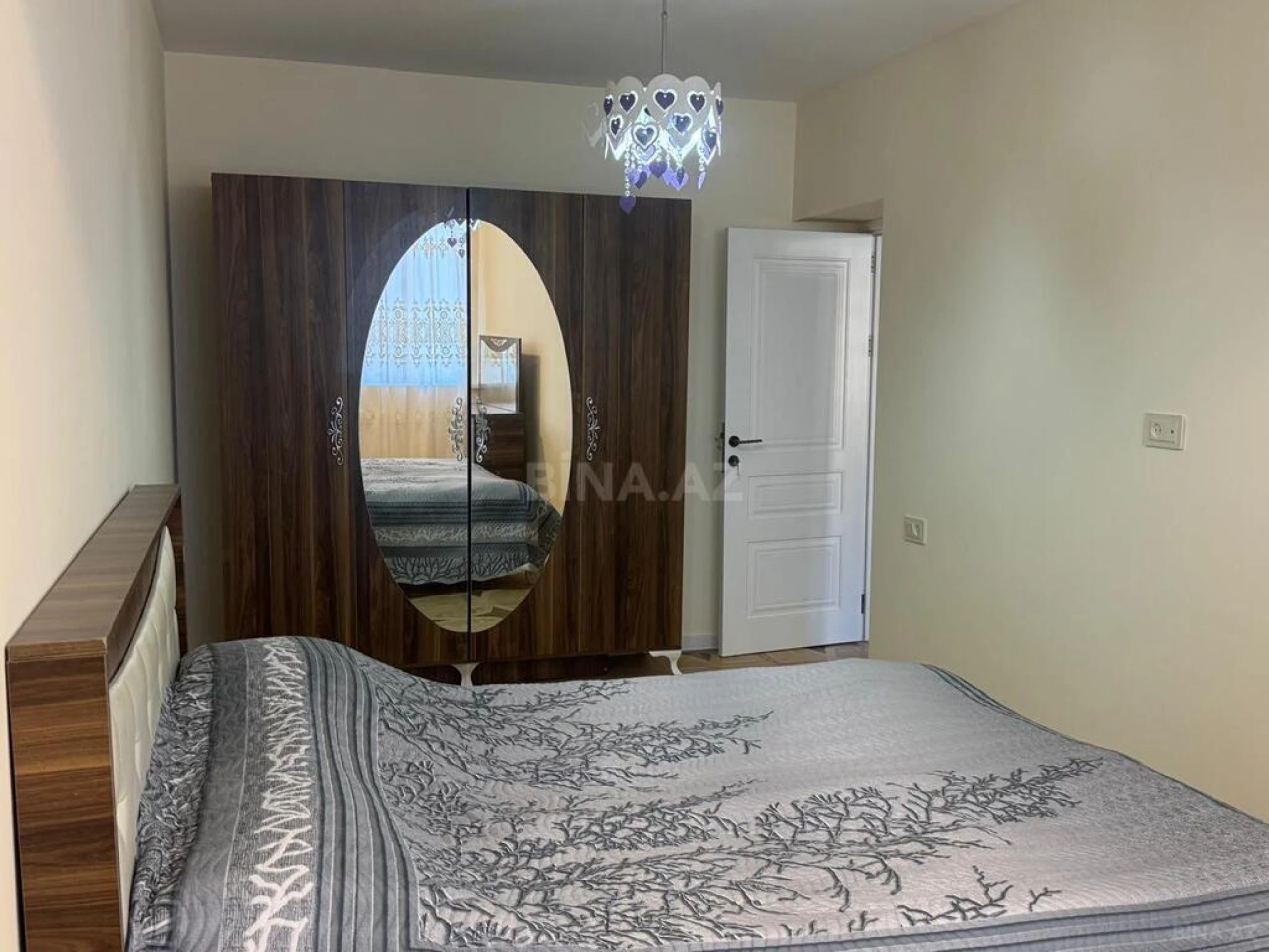 Kirayə verilir 3 otaqlı mənzil 100 m²