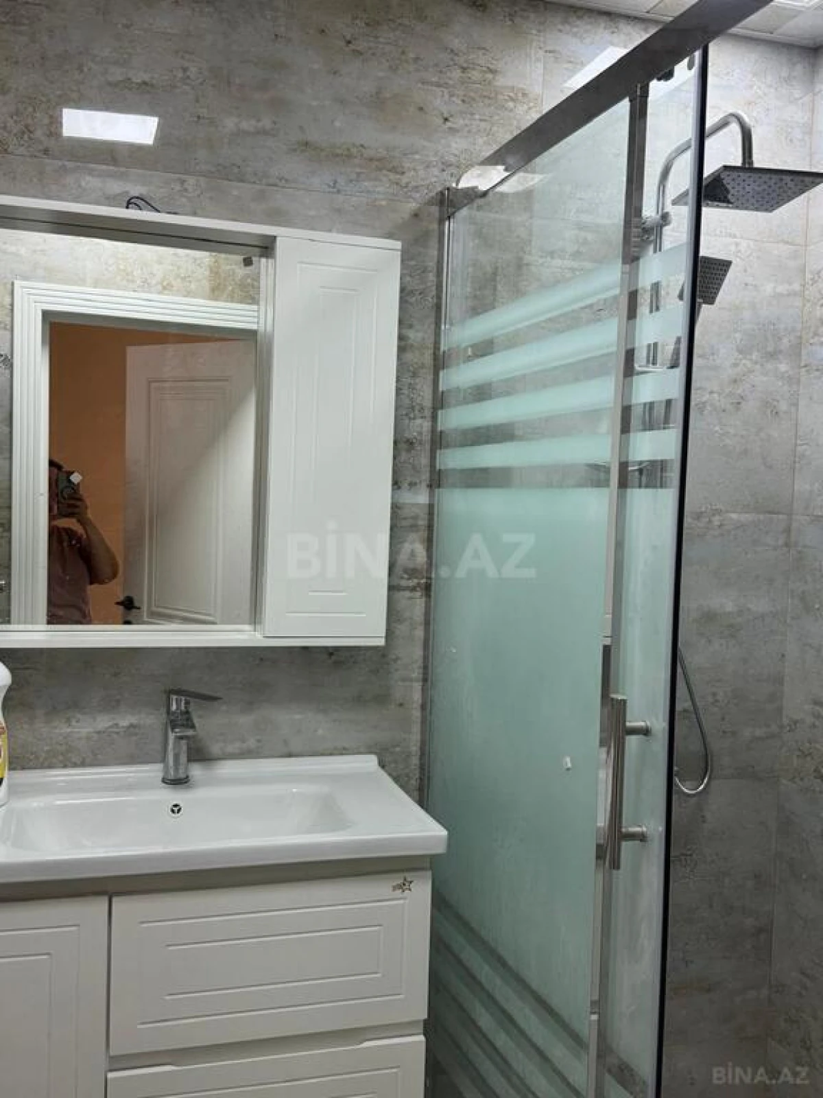 Kirayə verilir 3 otaqlı mənzil 100 m²